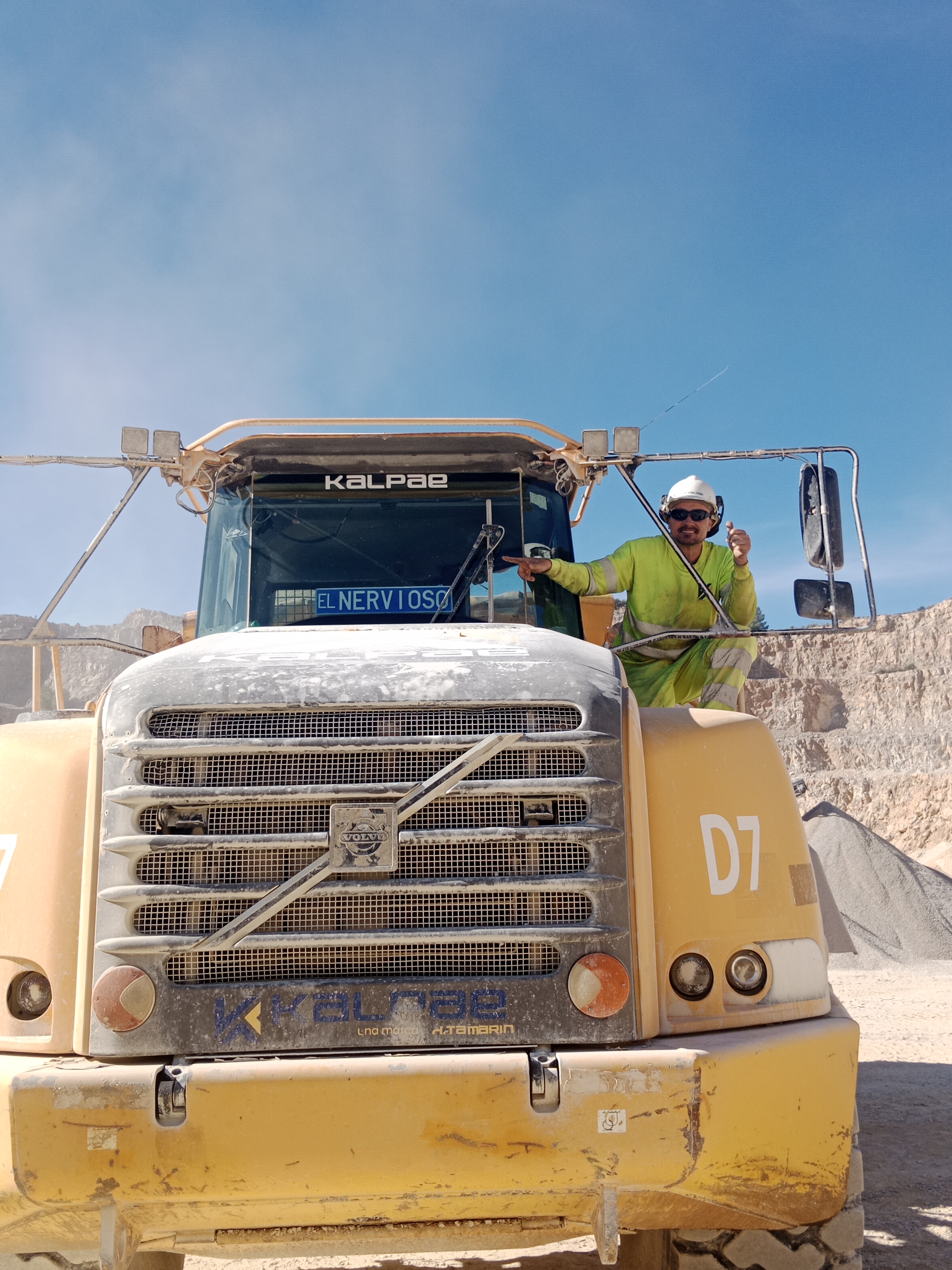  THE FREESTYLER IS POWER  DJHOC MIX   MASHUP   EL  BOMFUNK MCS VS SNAP 